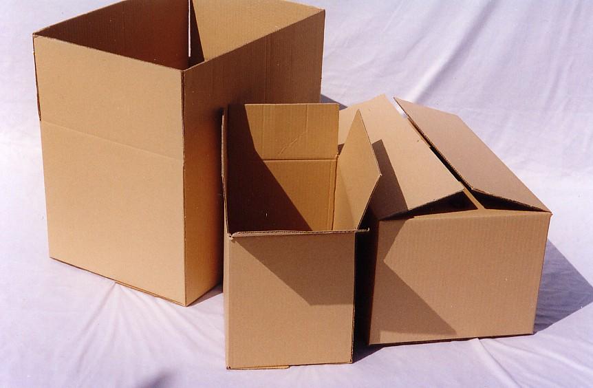 Caja de cartón reciclado
